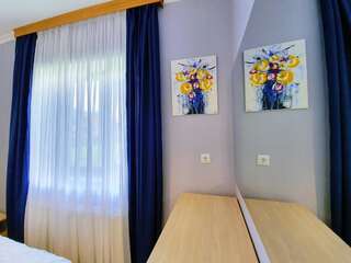Дома для отпуска ---Allegria House--- Степанцминда Дом для отпуска-13