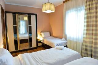 Дома для отпуска ---Allegria House--- Степанцминда Дом для отпуска-36
