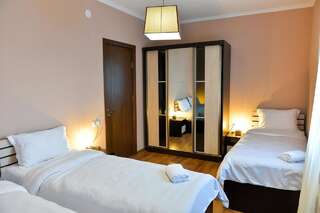 Дома для отпуска ---Allegria House--- Степанцминда Дом для отпуска-40